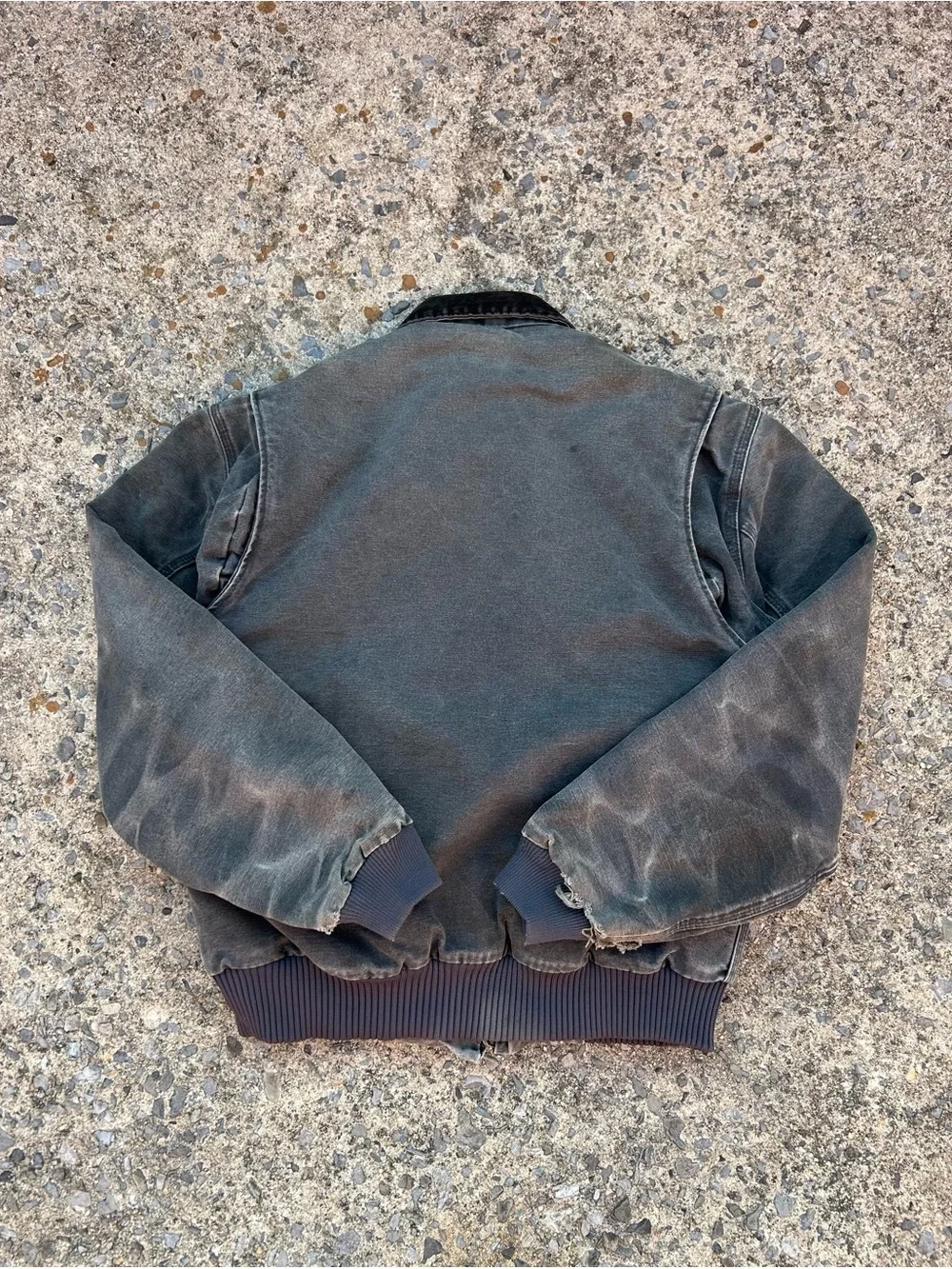 VTG Rare Faded Distressed Carhartt Jacket J165 PTL Duck Bomber Size M
